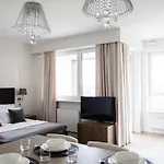 Luxlux Apartments Coconut
